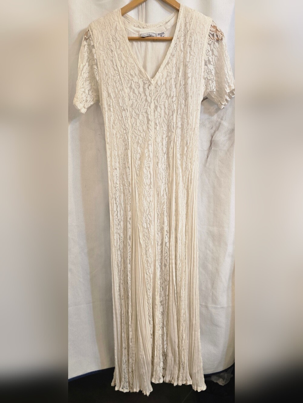 Vintage Starina White Lace Maxi Dress Women's Size: Medium